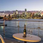 Apartment One Bedroom On Sydney Harbour