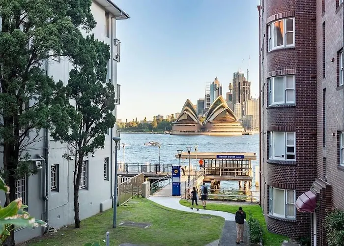Apartment One Bedroom On Sydney Harbour