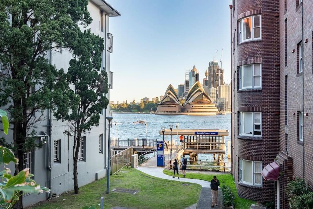 One Bedroom On Harbour Sydney
